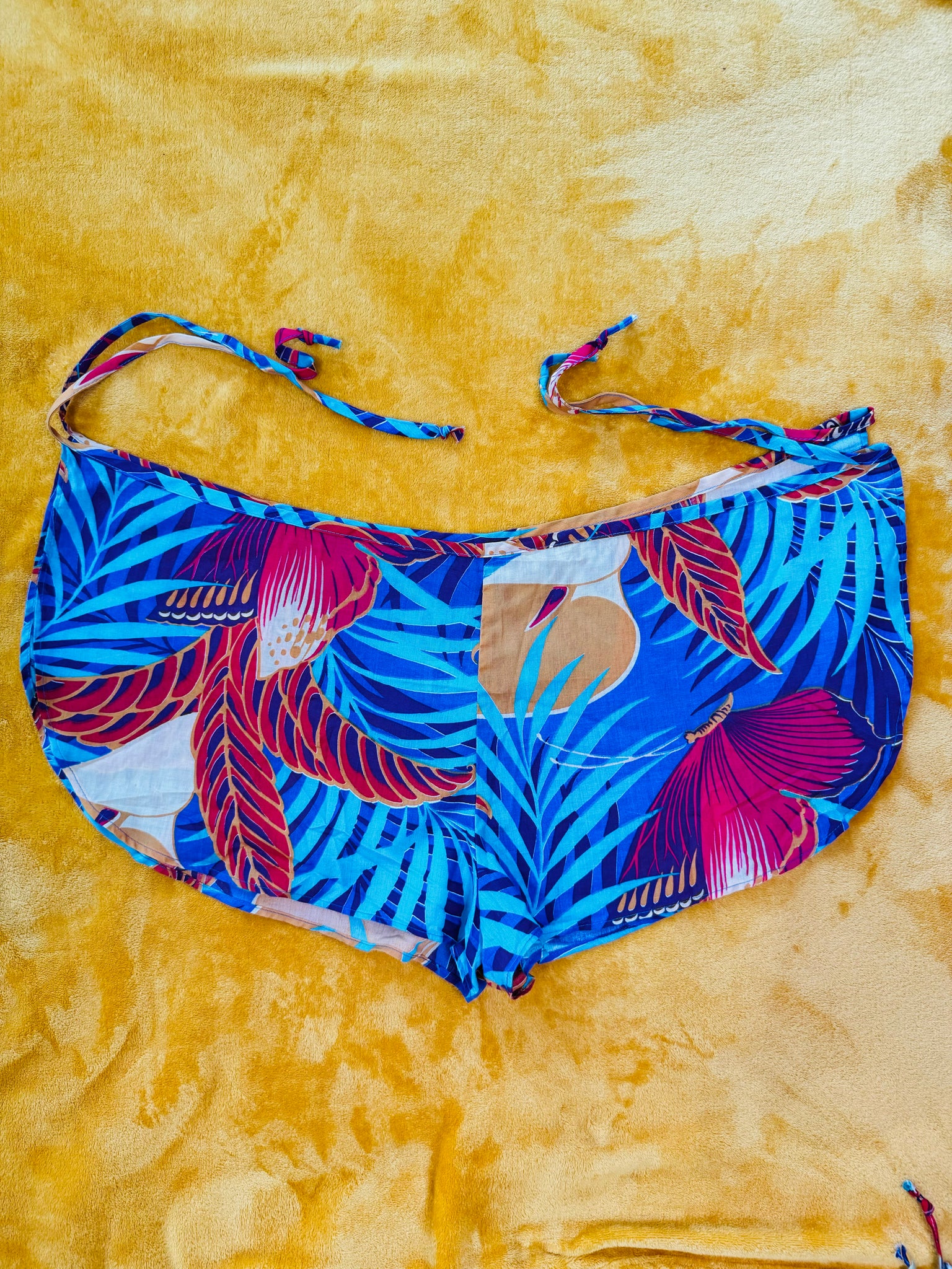 Vintage 70s Blue Tropical Butterfly Wrap Shorts